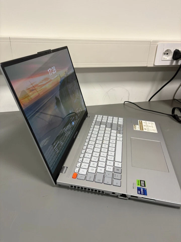 Asus Vivobook Pro 16 OLED K6604JV-MX125W - 16" 3,2K OLED, Intel Core i9-13980Hx - Immagine 3 di 4