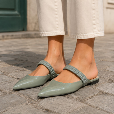 Dear Frances Flats 5 Womens Green Leather Slide Slip On Pointed Toe Business Y2k