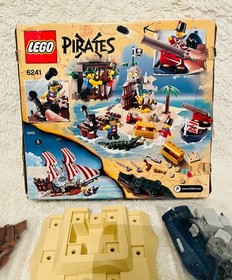 LEGO 6241 Pirates Loot Island Treasure Island Original Box Complete