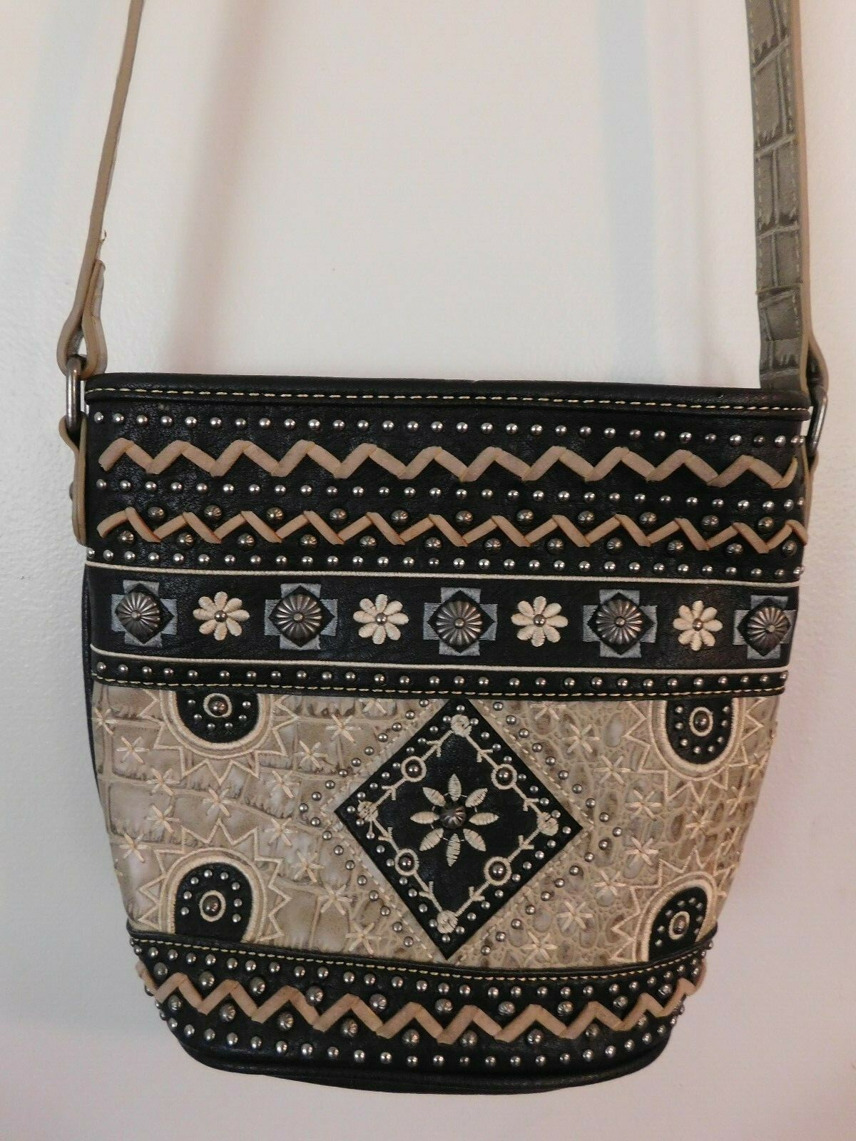 across shoulder purse