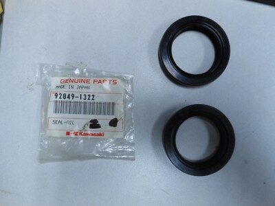 NOS Kawasaki OEM Oil Seal 1990-1993 ZX1100 NINJA ZX-11 92049-1351
