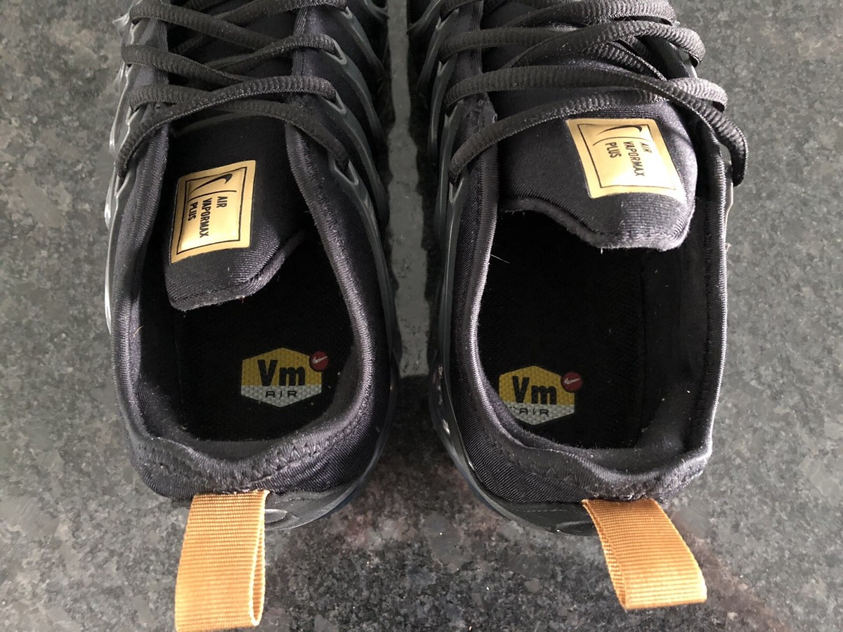 Nike Air Vapormax Plus Mens Sz 8.5 Black/Metallic Gold BQ5068-001 Nike Air VaporMax Plus Black Metallic Gold for Sale  main image 2