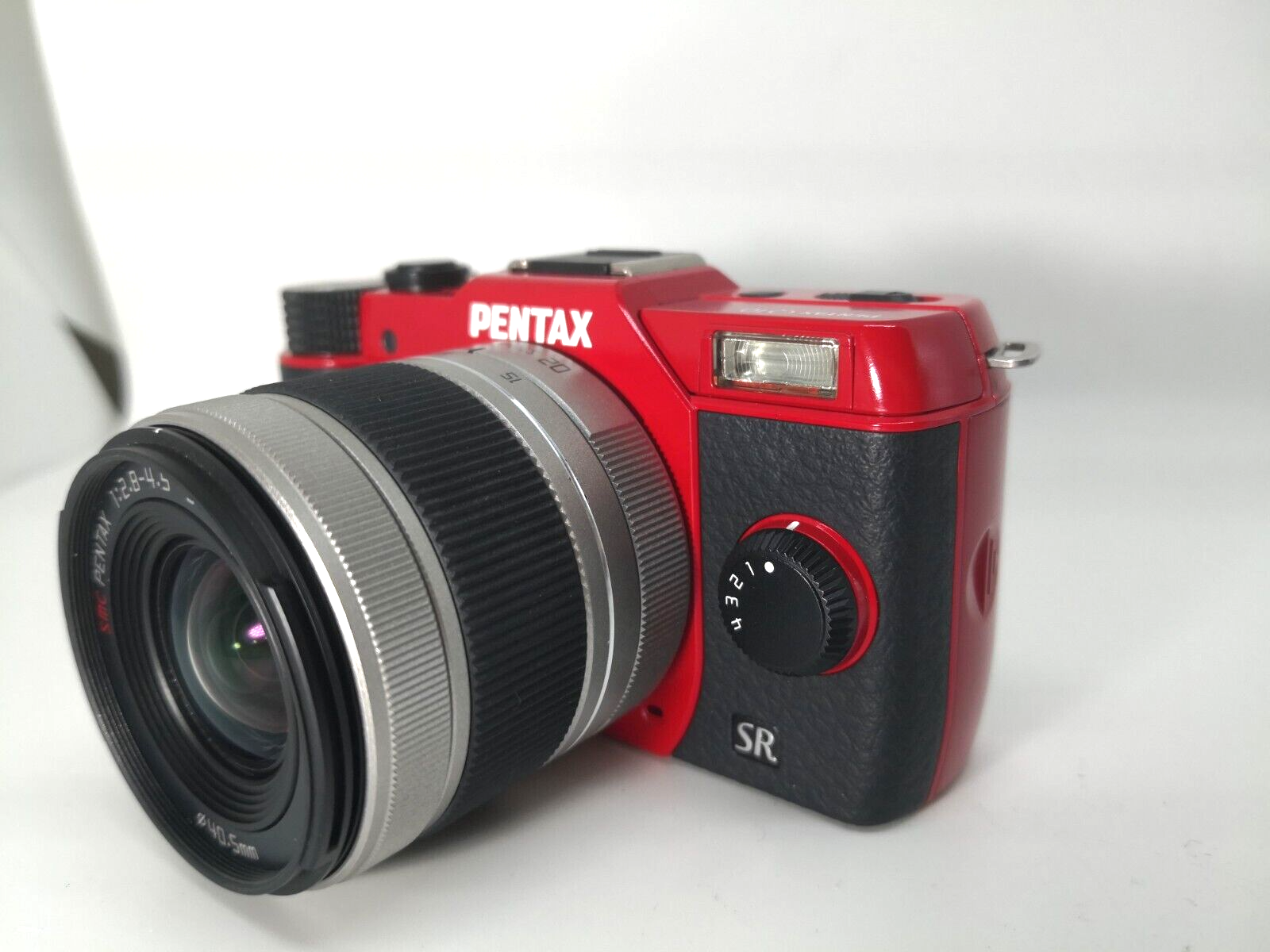 PENTAX Pentax Q Q10 12.4MP Digital Camera Red w/ SMC 515mm Lens "Near