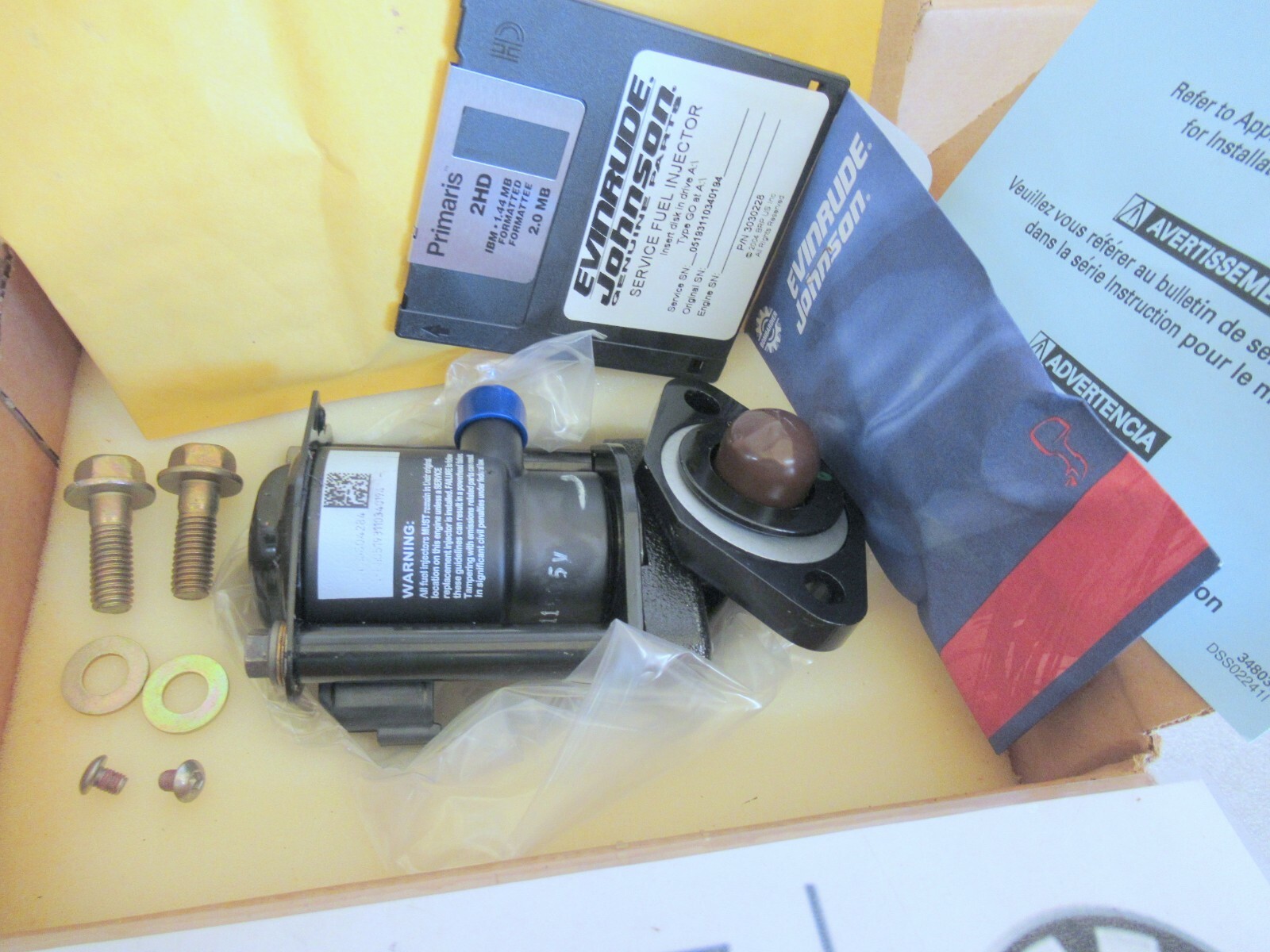 R1d EVINRUDE Johnson OMC 5005196 Fuel Injector ASSY OEM Factory  