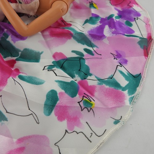 Abito Barbie vintage prototipo anni 80 con corpo bambola viola vestito alto basso - Foto 5 di 6