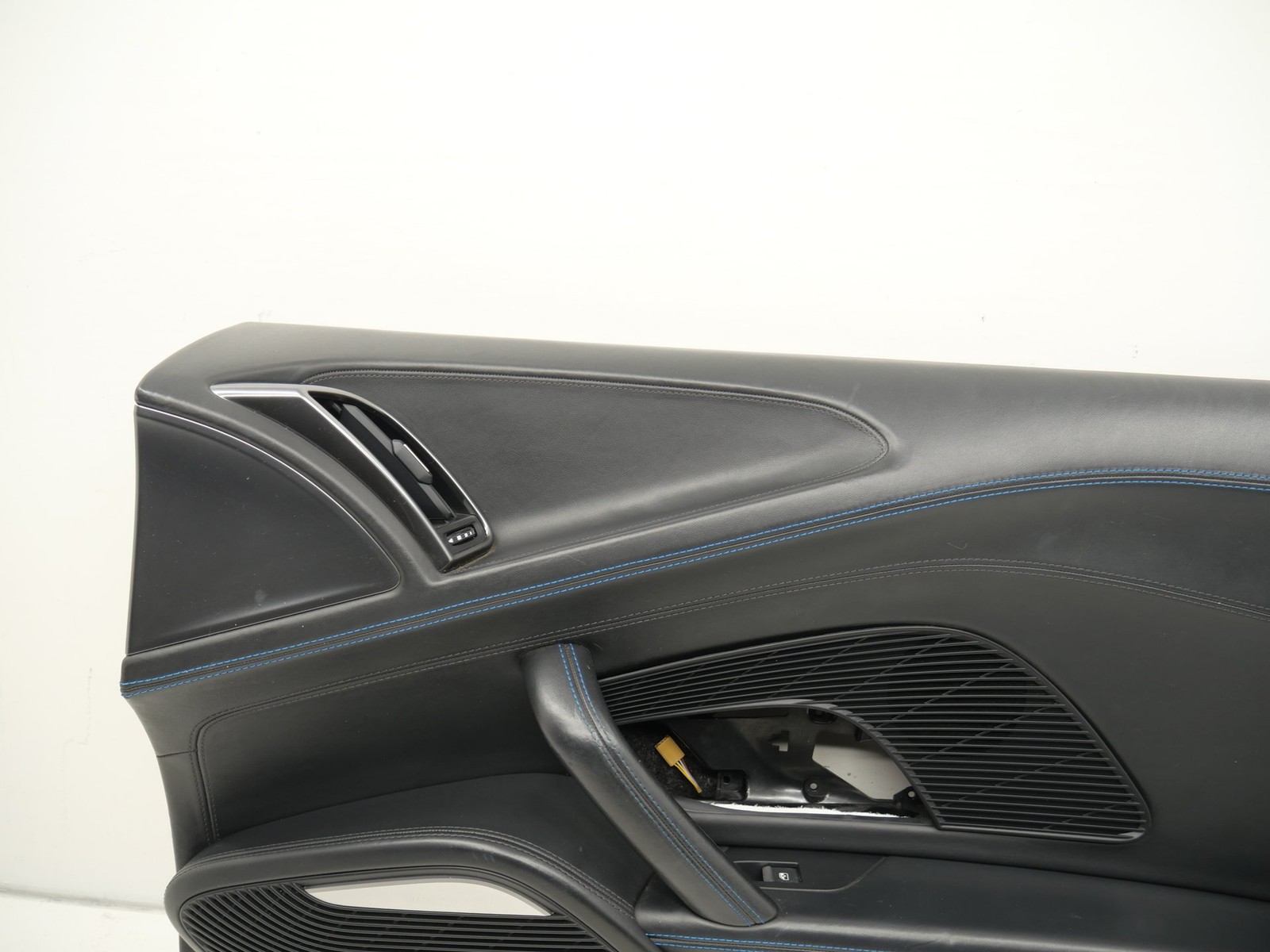 Audi R8 Spyder 2017-2023 Front Right Door pocket trim P/N 4S7867106N