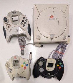5 Lot Sega Dreamcast Console Original Sports Edition & 3 Wired Controllers As Is