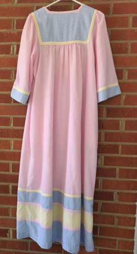 Saybury Seersucker Zip-up Long House Dress Gown Rainbow Pastel Colors Size Med. - Picture 2 of 10