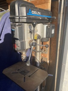 Delta Drill Press 18-900L 3/4 Horsepower Local Pickup Only Lubbock, Texas