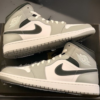 (NEW) Nike Air Jordan 1 Mid Light Smoke Grey Anthracite MENS 9.5M 554724-078
