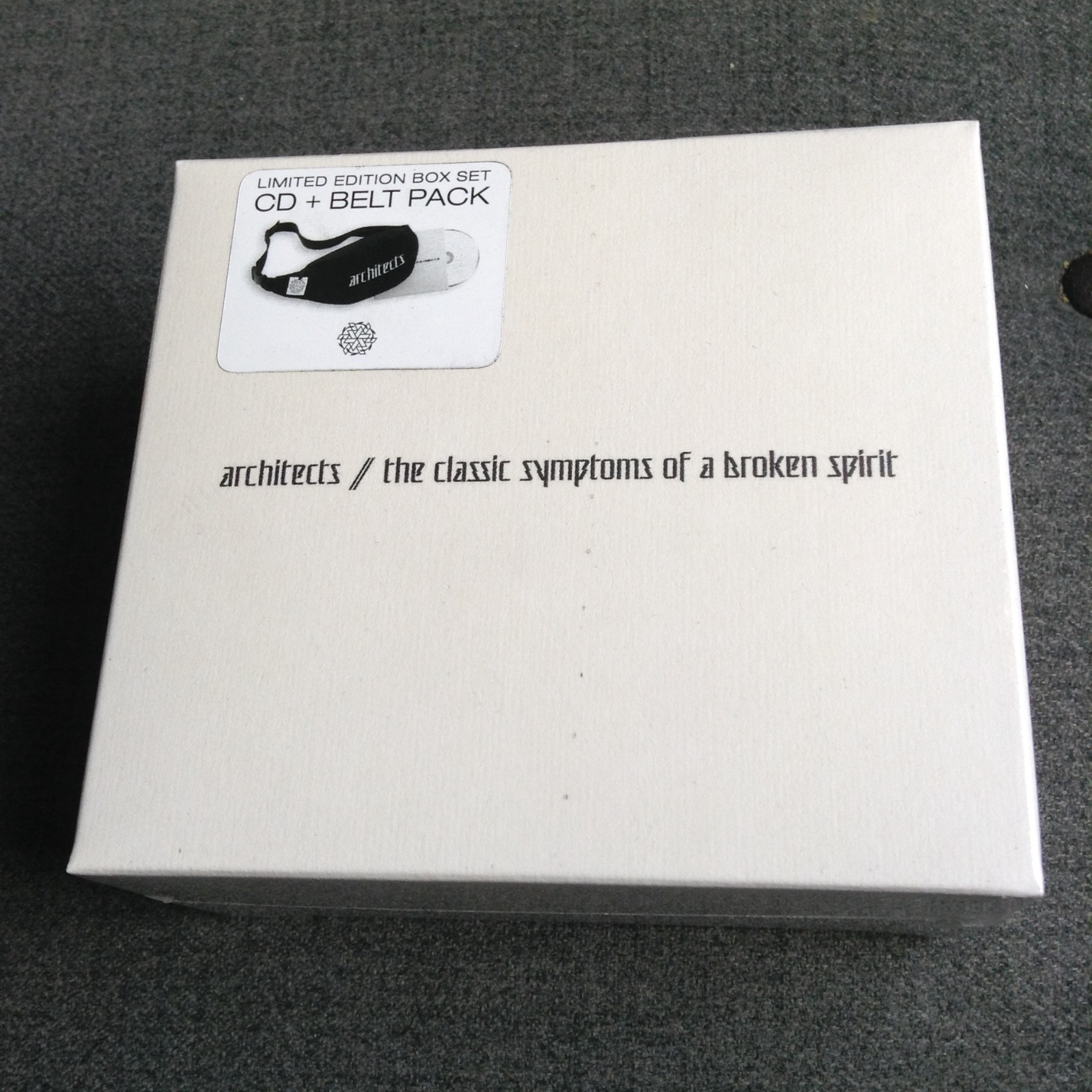 Architects - The Classic Symptoms CD + BELT PACK (Punk/Rock/Metalcore) 2022 NEW