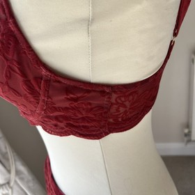 Triumph Rococo  wired Lace bra  Lingerie 34B + uk 10 BNWT