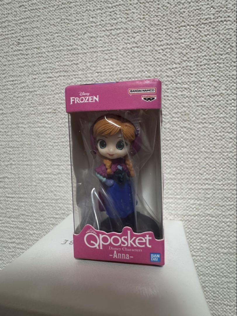 Juego de figuras Qposket Ana Elsa #7d117f