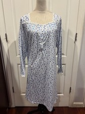 Women Long Sleeve White w/Blue Flowers Nightgown button front 4XL 42"L x27"W
