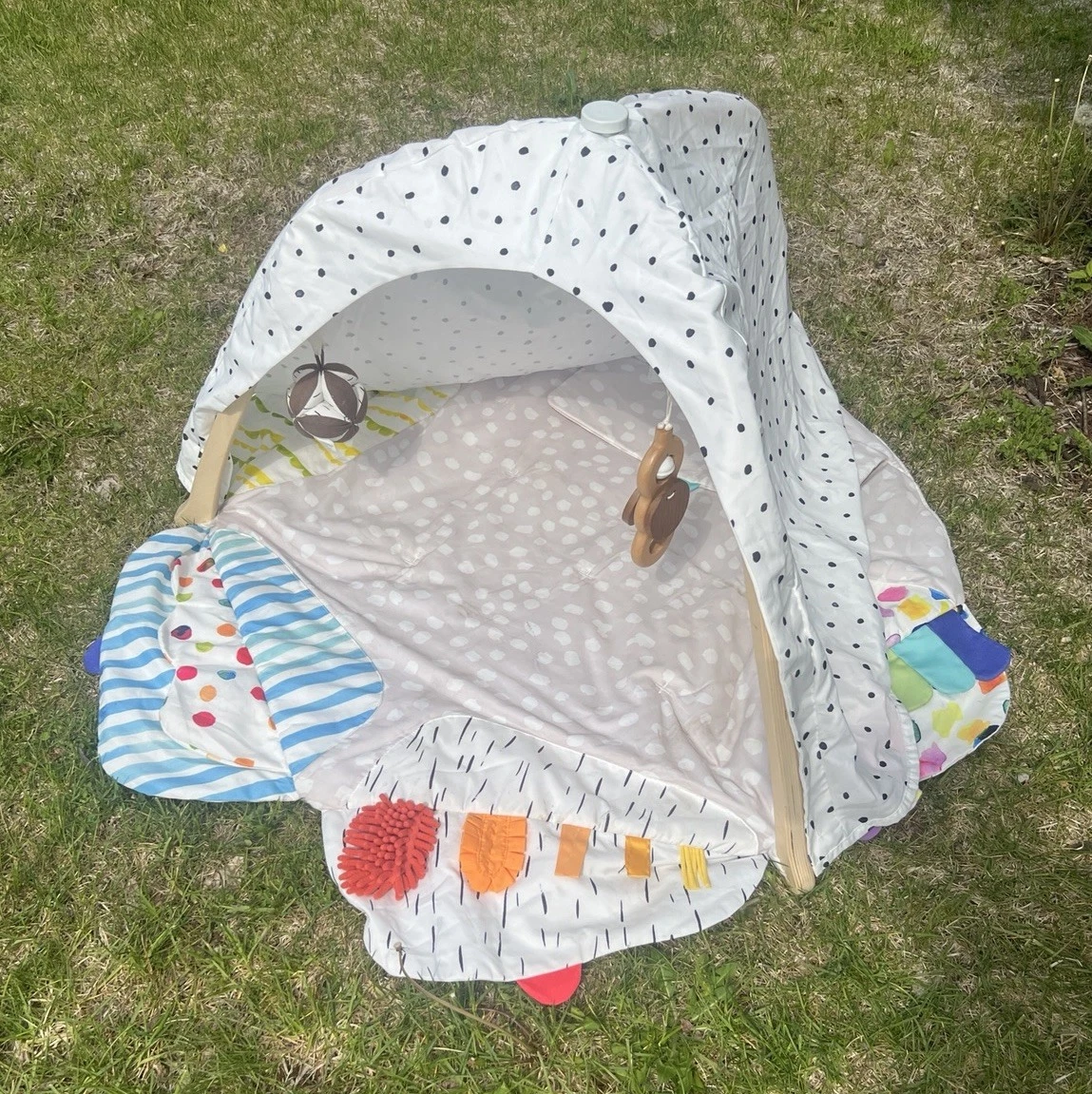 The Play Gym by Lovevery Stage-Based Developmental Activity Gym & Play Mat