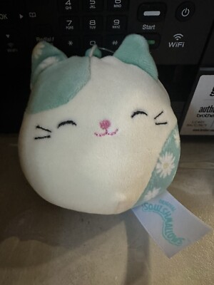 Kesla the Floral Easter Cat 3.5'' Clip Squishmallow