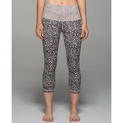 LULULEMON Wunder Under Crop II Roll Down Ivory Black Spotted Workout Leggings 4
