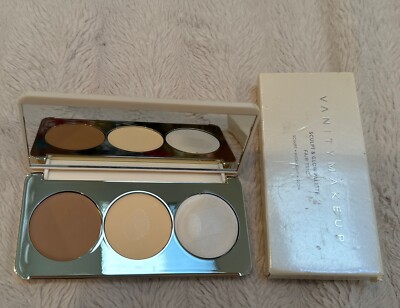 Vanity Makeup Sculpt & Glow Palette Fair Trio