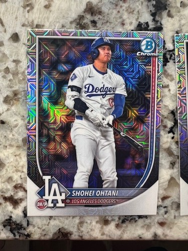 2025 BOWMAN MEGA INSERT PARALLEL CARD LOS ANGELES DODGERS SHOHEI OHTANI #17
