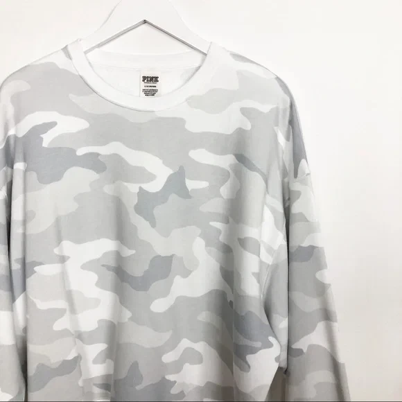 UNDERCOVER FELPA GIROCOLLO VICTORIA’S SECRET ROSA MIMETICA GRANDE