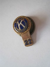 Kiwanis International Screw On Pin Back Lapel Pin Number 22 Vintage Gold Tone