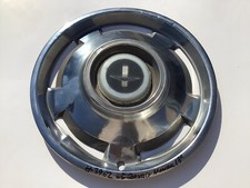 1965 Chevrolet Corvair Monza Copricerchio 13 pollici Hub Cap Wheel Cover # 2 H 3962