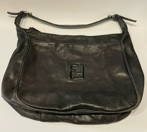 fendi shoulder bolsa black