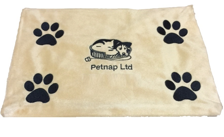 Pet bed heater. Cat or dog Heat Pad heated Petnap Warmer Pad F33