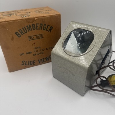 Brumberger No. 1225 Slide Viewer for 35MM to 2 3/4'' × 2 3/4'' Slides. (T14)