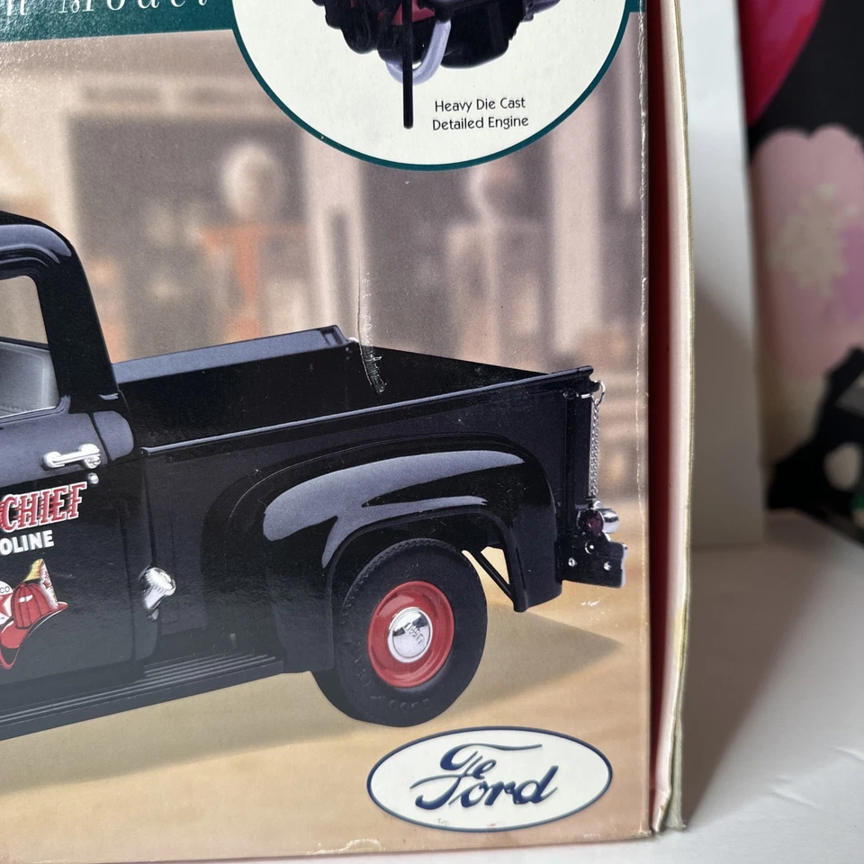 Texaco Limited Edition 1953 F-100 Delivery Truck 1:18 Scale - Image 3 of 4