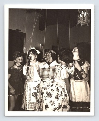 Halloween Girls Bobbing For Apples Party Dresses 1960s Photo - 5 x 4