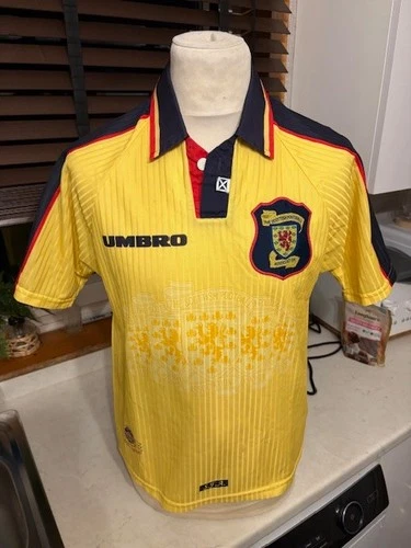 Rare Vintage Original Scotland Football Shirt Y Would fit Small Adult Umbro