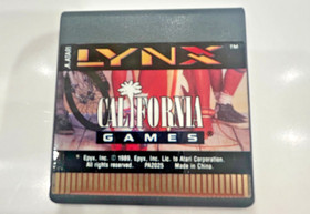 Atari Lynx Video Game Cartridges Lot Of 6 - Games Cartridges and Carrying Bag