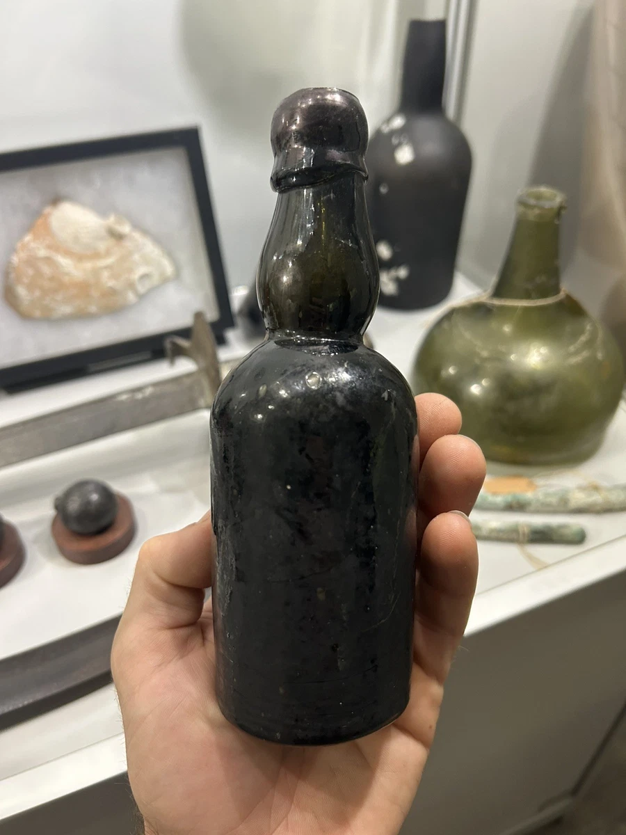 S8020　年代物　ナッソー　陶器　ボトル　1800年代〜1900年代 可收藏古董瓶(1900 年之前) | eBay