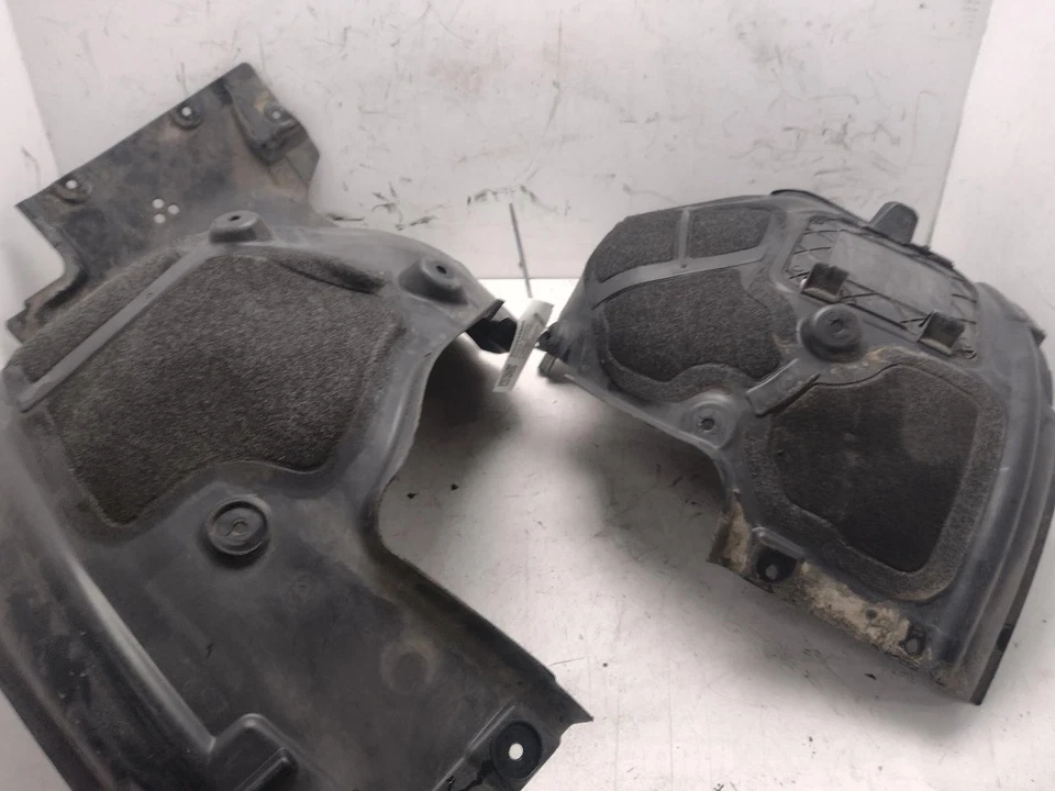  7 SERIES WING LINER SPLASH GUARD G11/G12 Front RightPART NUMBER 7340194  (*) BM - Image 2 of 4