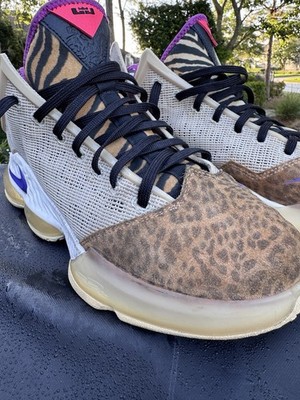 Nike LeBron 19 Low Safari DM1058-200 Men s Size 11.5 Basketball Shoes 
