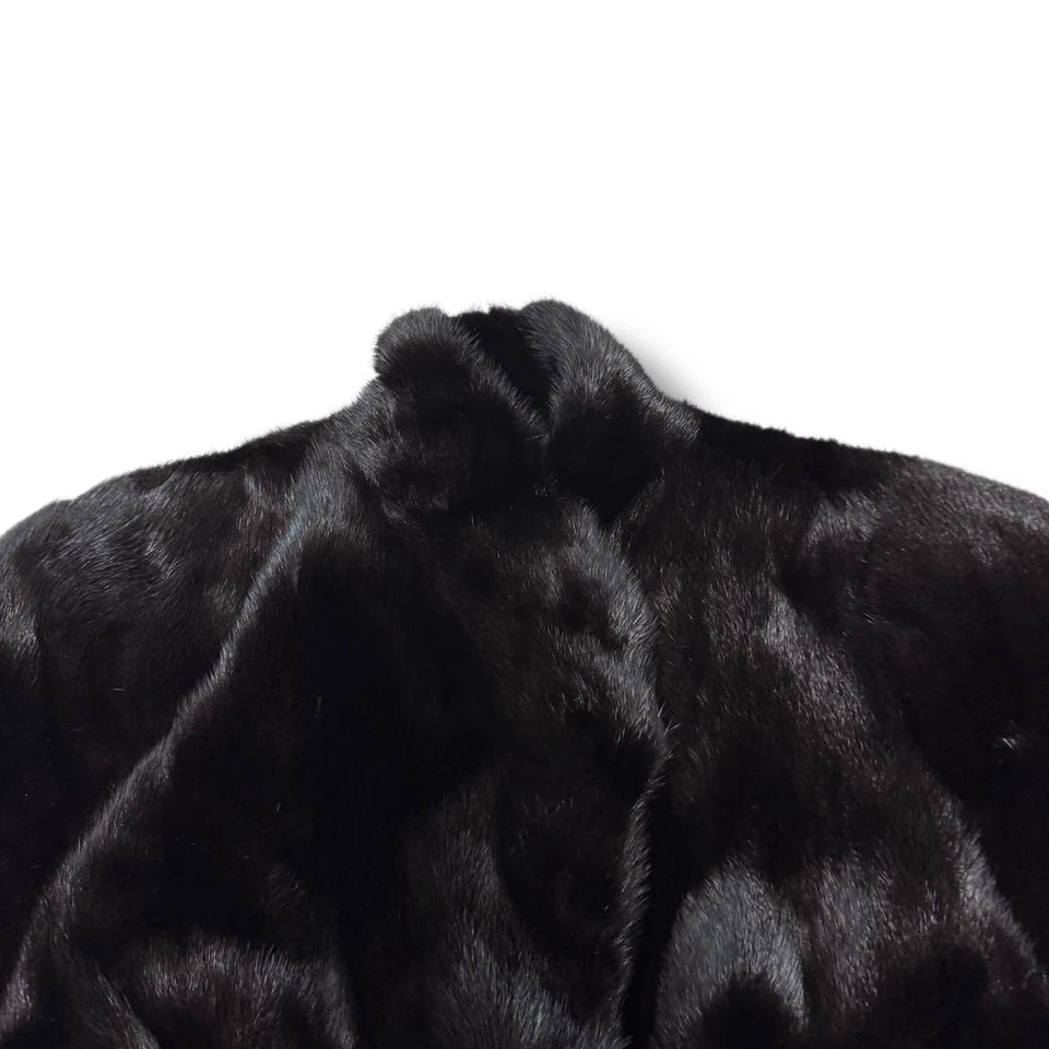 Abrigo de Cuero Visón Saga Negro Peine Reverso Forro Visón Grama Bordado Floral F Foto 3 de 4