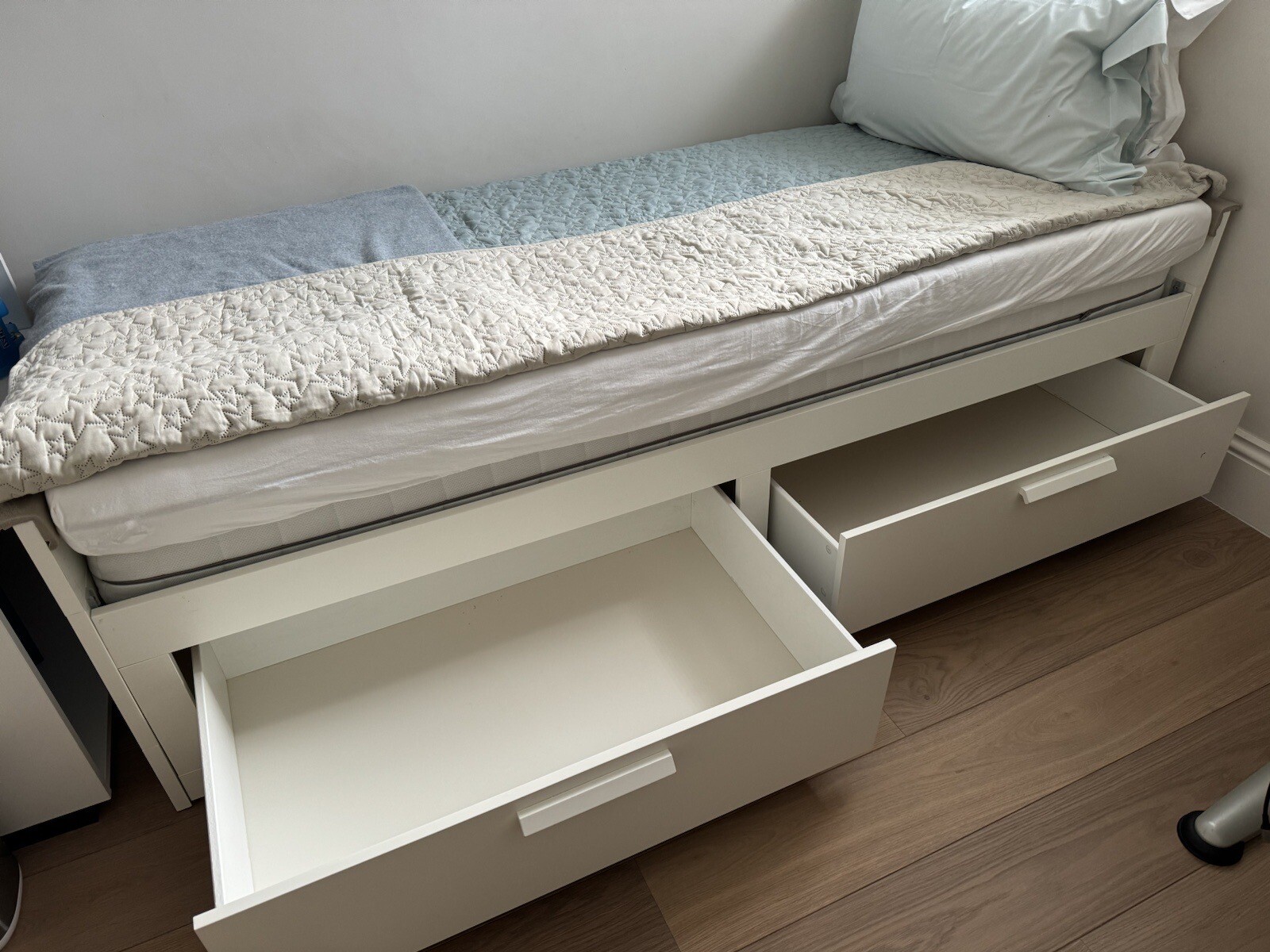 IKEA Brimnes Extendable Daybed with 2 Drawers & 2 foam mattresses eBay