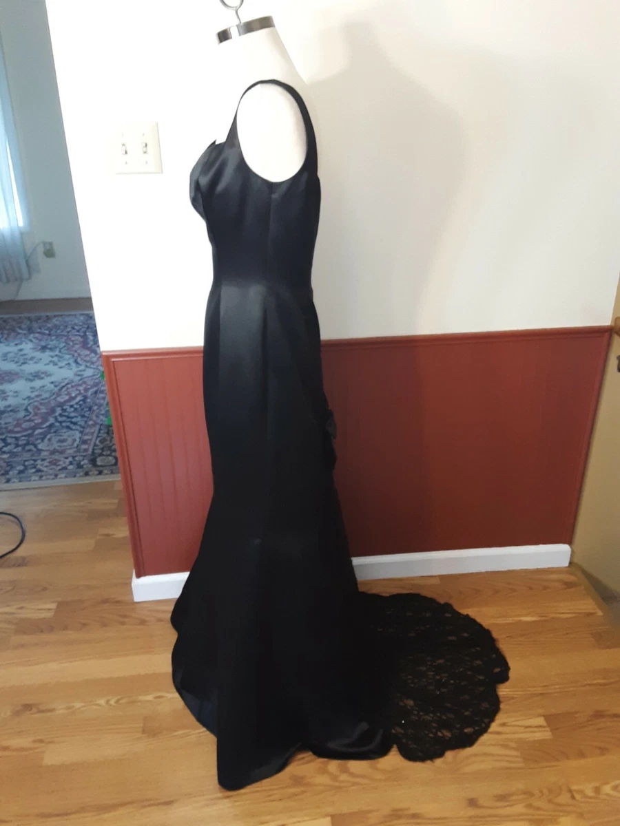 Pre owned evening sales gowns near me