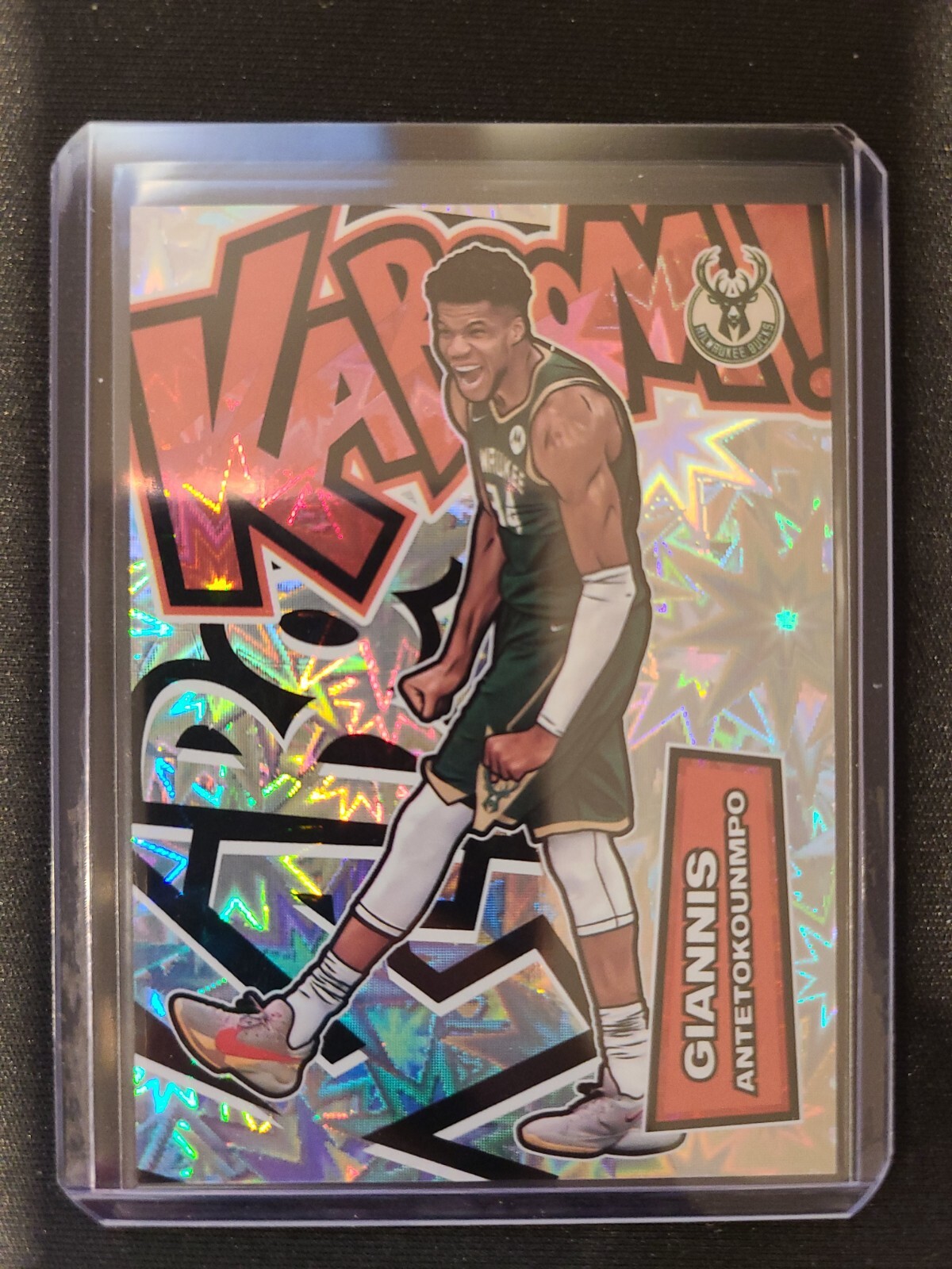 Giannis Antetokounmpo 2021-22 Panini Crown Royale #5 Kaboom!
