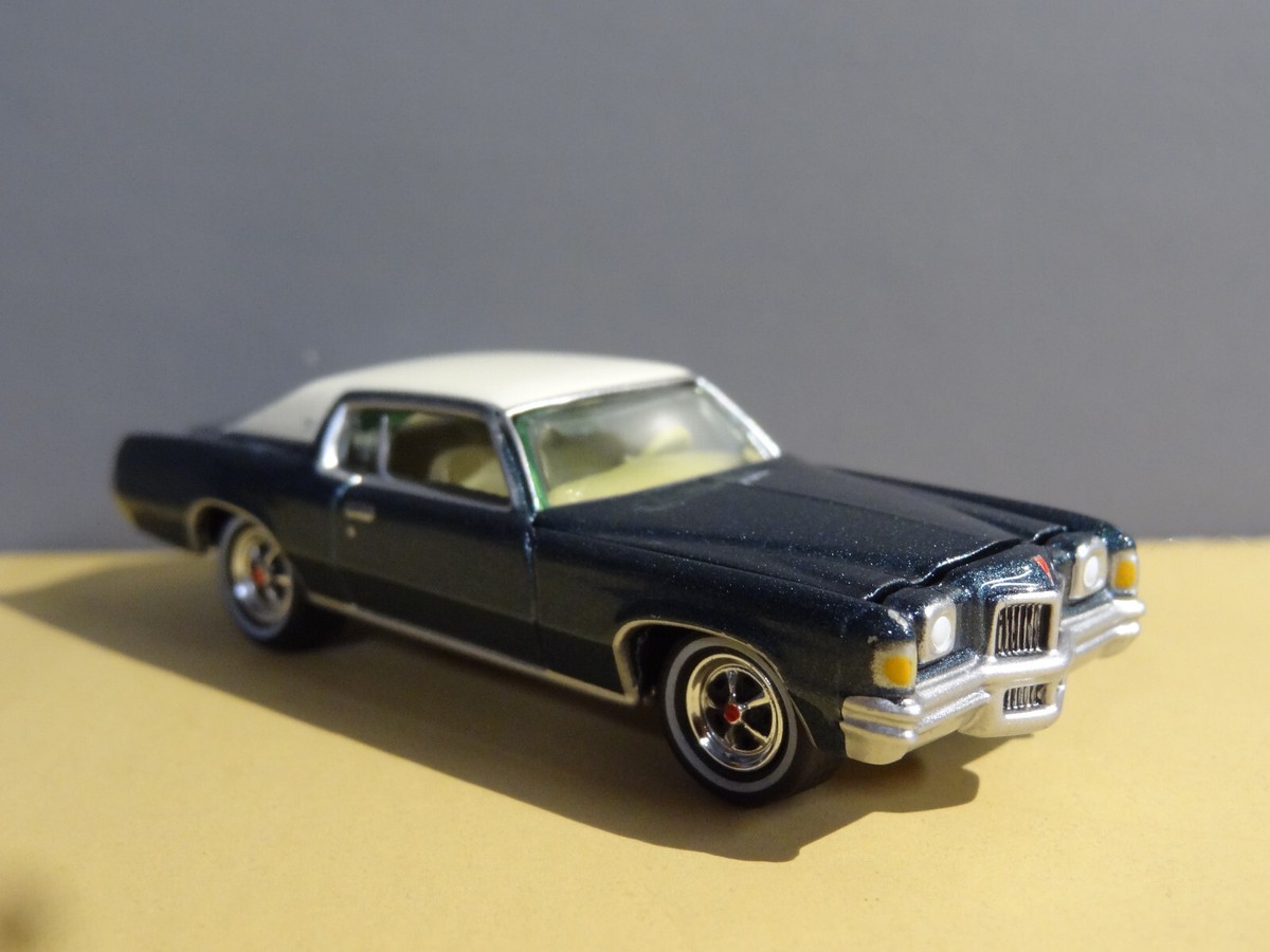 ミニカー #44 Pontiac Grand Prix ミニカー #44 Pontiac Grand Prix