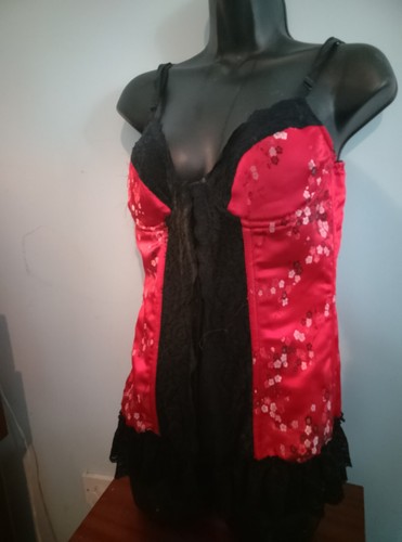 Red/Black print boned Chinese Brocade Corset - Picture 2 of 8