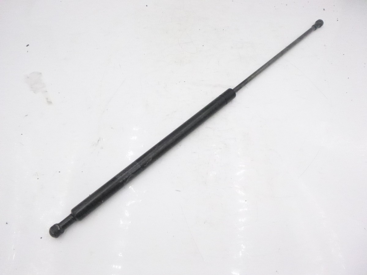 Genesis Gas Spring Strut 27.992 Genesis Gas Spring Strut 27.992
