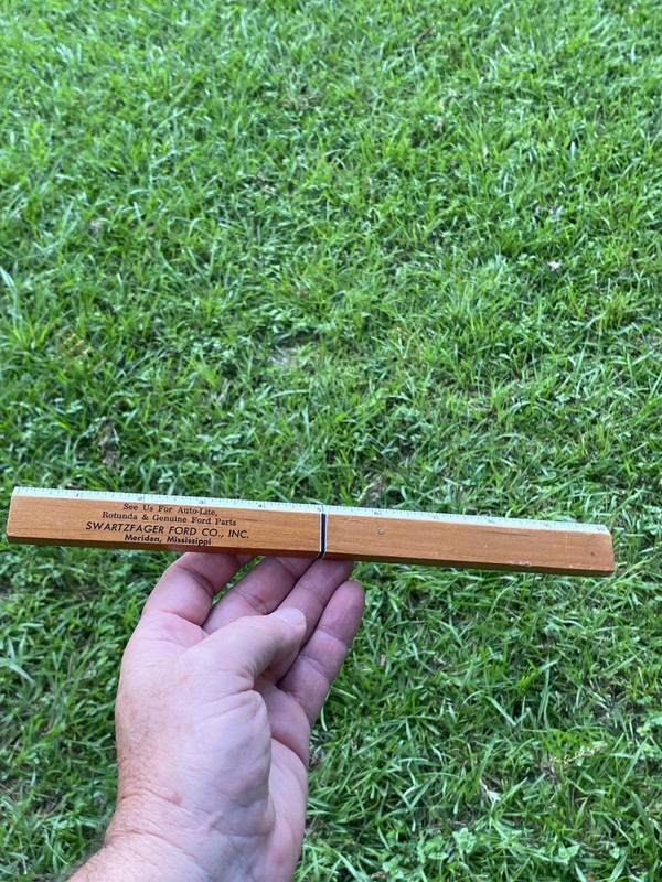 VINTAGE FORD CO. AUTO-LITE ROTUNDA SWARTFAGER MERIDIAN, MISS FISHING KNIFE RULER
