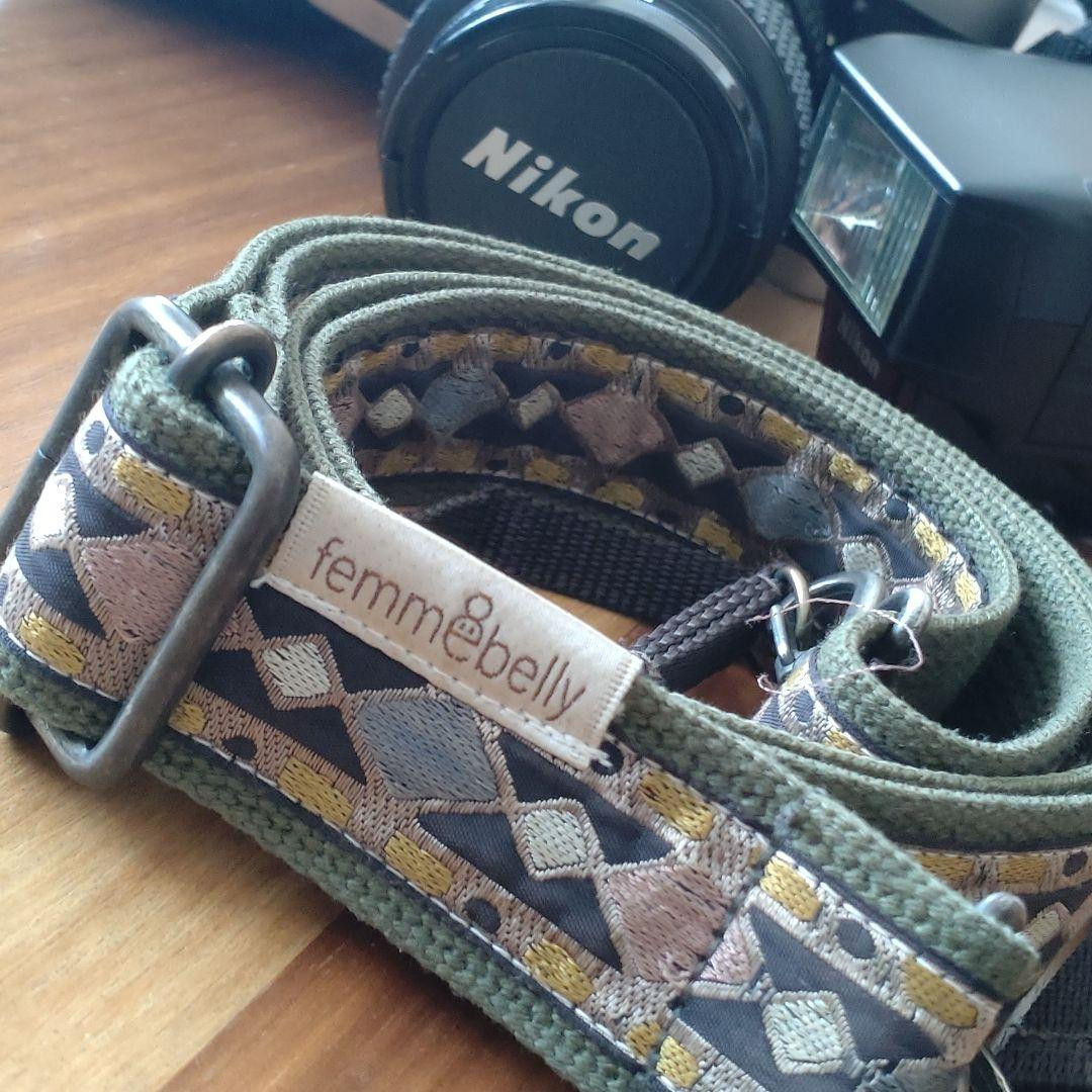 Femmebelly Camera Strap Moss Green Ribbon Pattern Pre-Owned