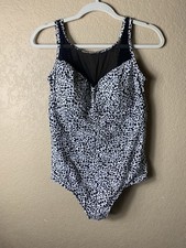 Torrid 2 Womens Sz 18 2X Striped Swimsuit Underwire Black White One Piece 2