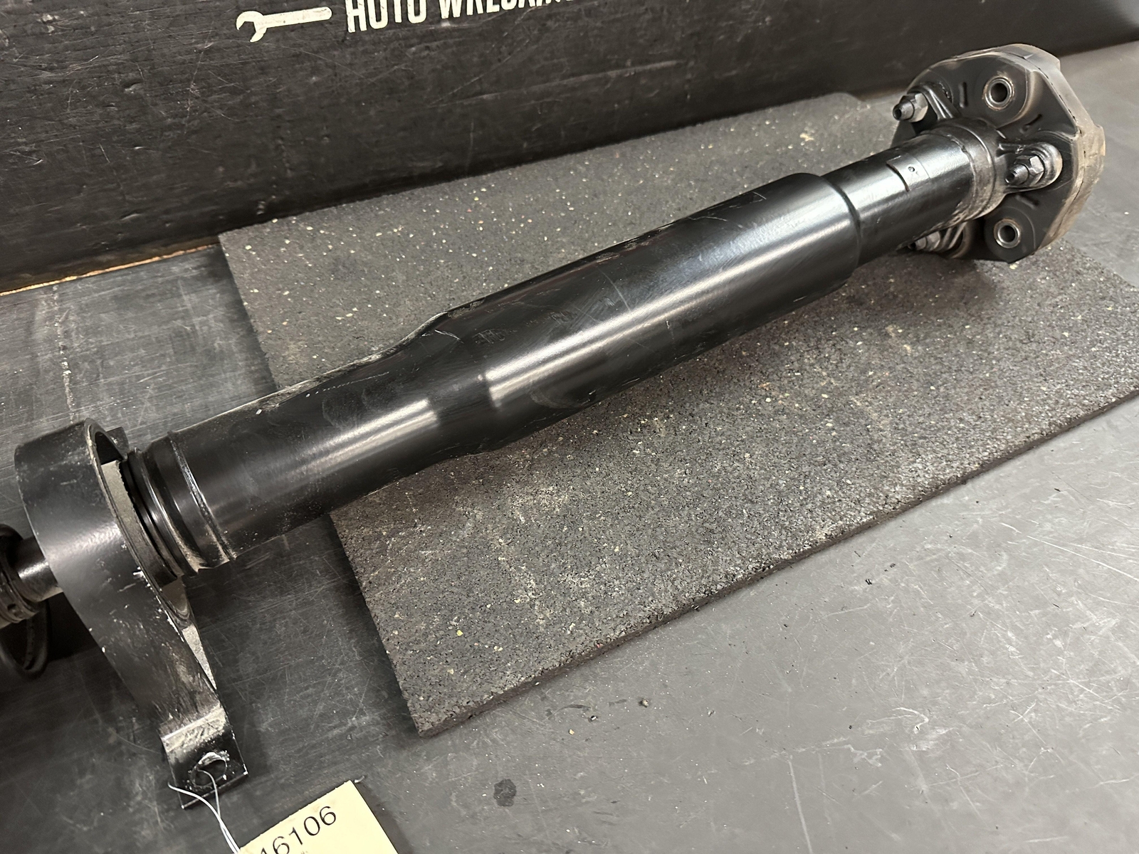 17-22 MASERATI QUATTROPORT 3.0 AT REAR DRIVE SHAFT W-WF:20" W-WR:31.75"
