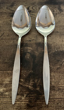 Oneidacraft Deluxe Profile 2 Serving Spoons Stainless Flatware Replacements 8"