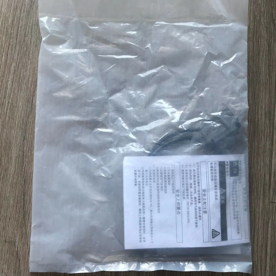 1PC Omron E3Z-LL81-M3J Photoelectric Switch E3ZLL81M3J New - image 2 of 2