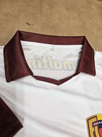Vinotinto Jersey Venezuela's Soccer Team Maroon or White - Picture 16 of 20